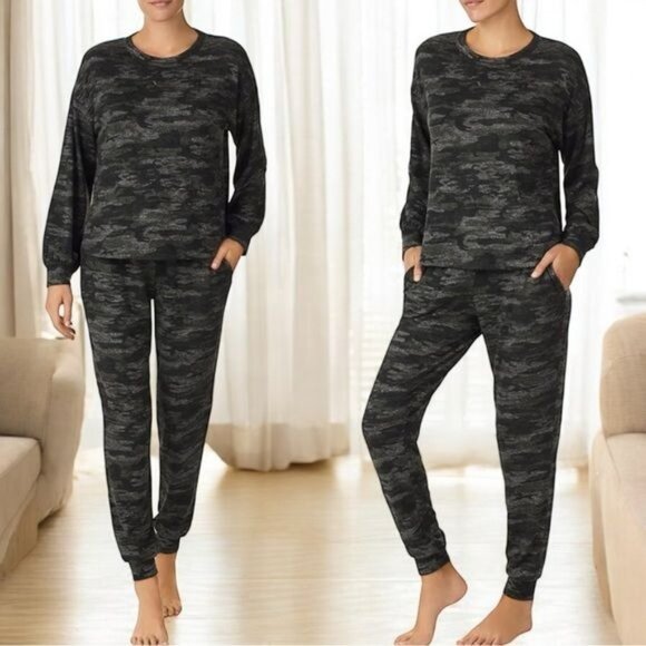 NEW Sanctuary Dark Green Camouflage Jogger Pajama Set Cozy Holiday Present L - Picture 1 of 9